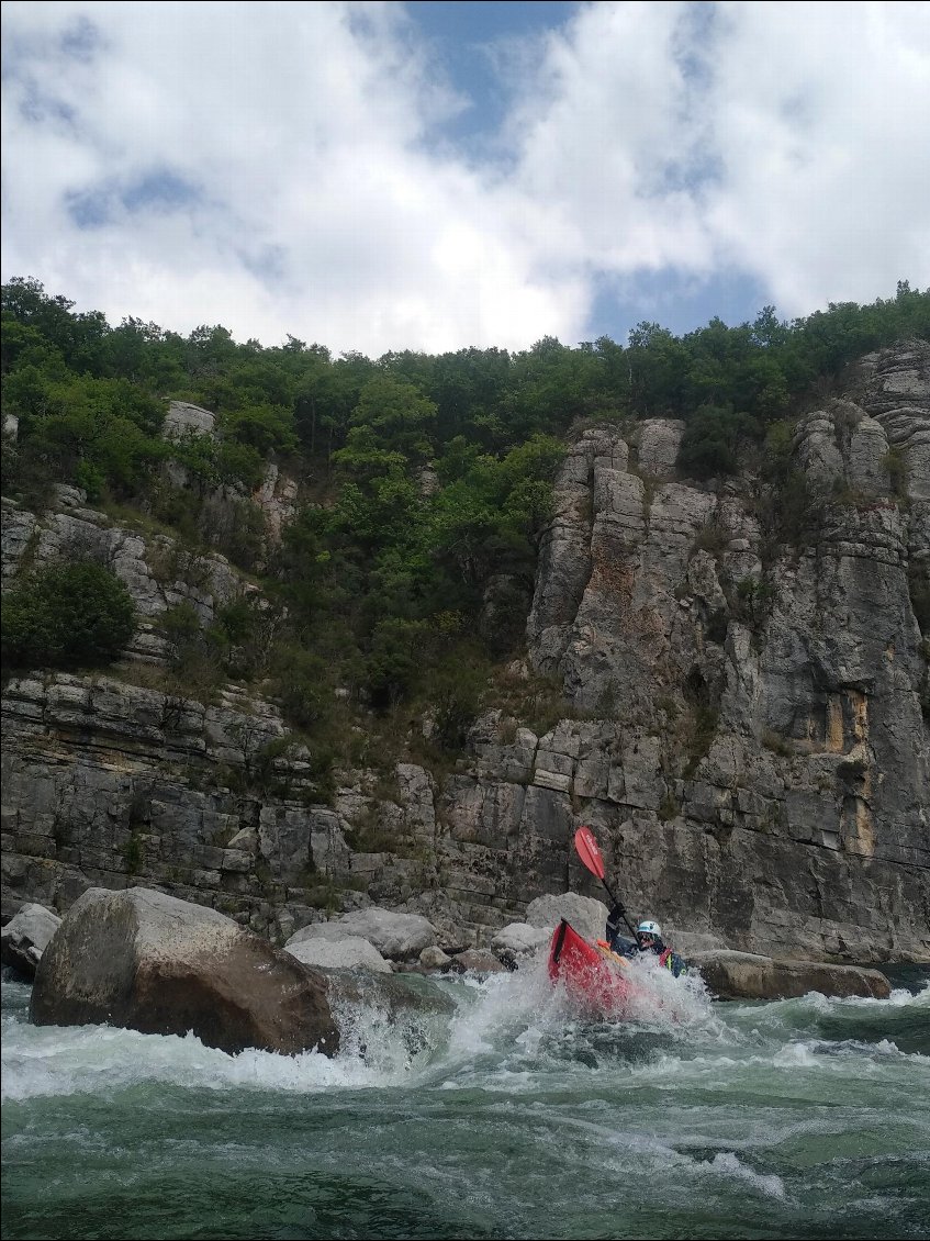 70km sur l'Ardèche en kayak gonflable